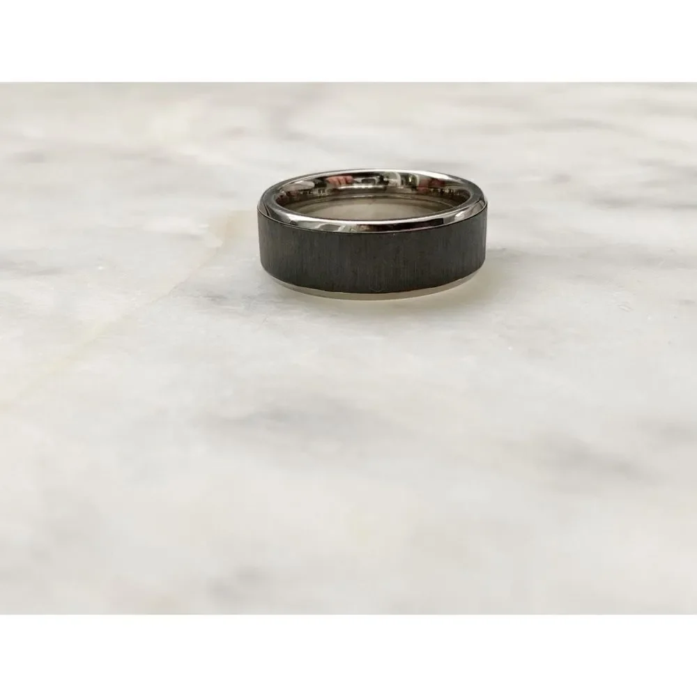 LASHBROOK DESIGNS Titanium Zirconium Wedding Band